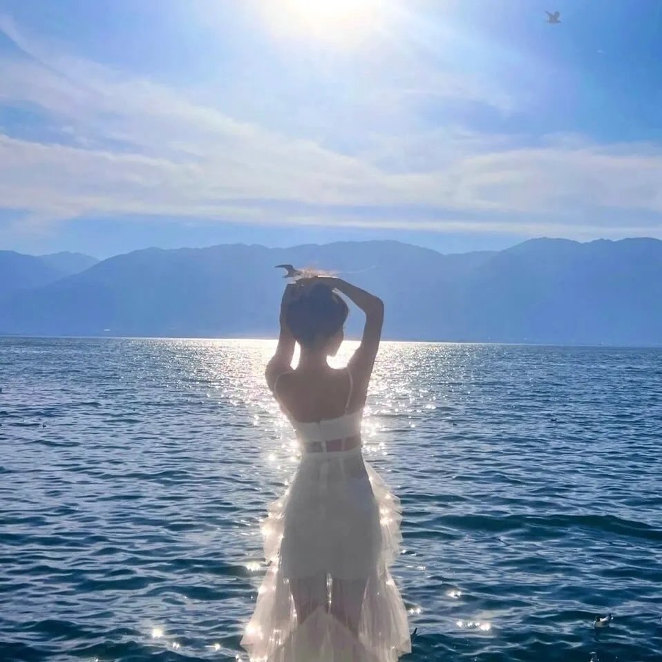 小男友藏不住了